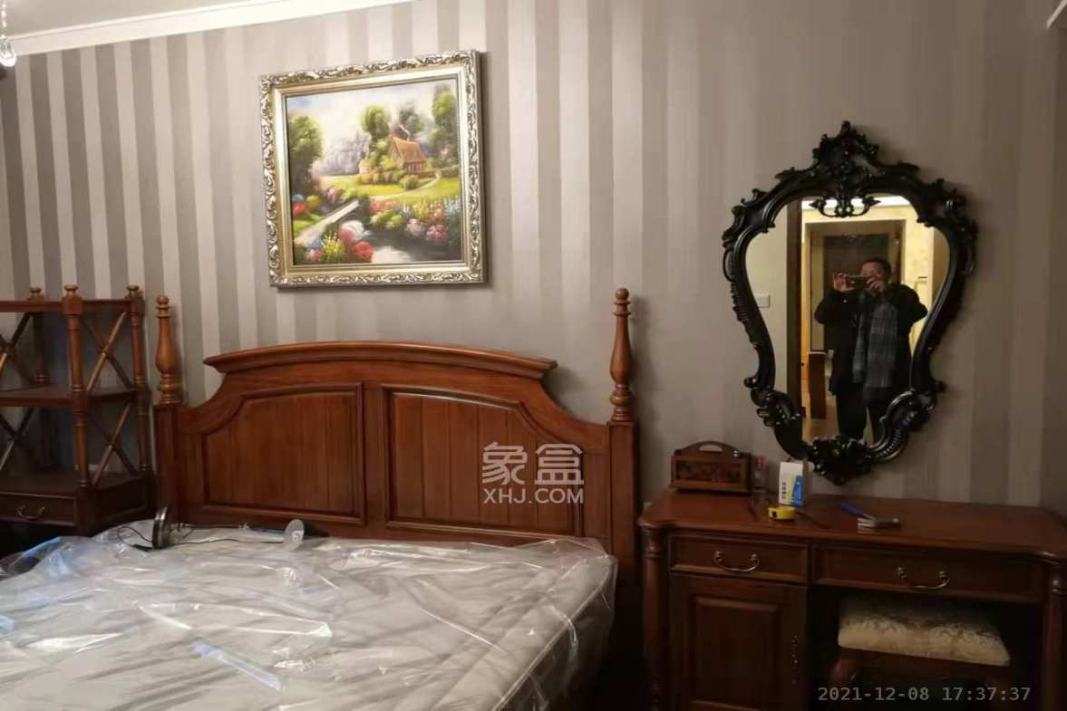 绿地中央广场  1室1厅1卫    1600.0元/月室内图1