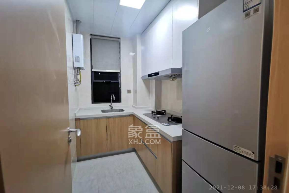 绿地中央广场  1室1厅1卫    1600.0元/月室内图