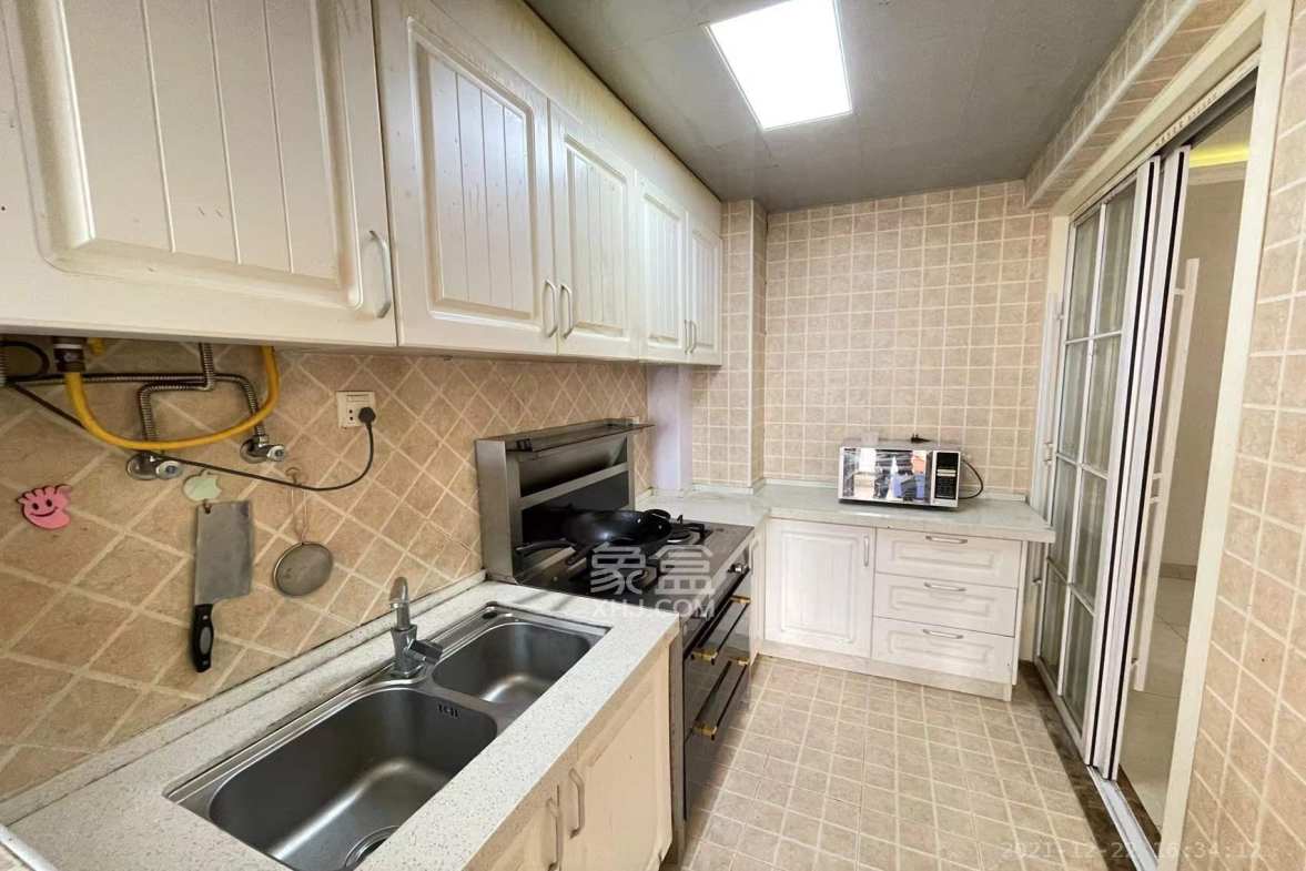 江山帝景哈佛 3室2厅1卫 2200.0元/月 江山帝景哈佛 3室2厅1卫 2200.0元/月室内图