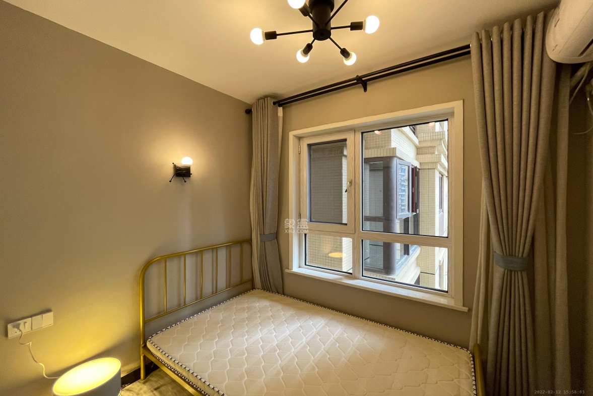 保利西海岸B区 2室1厅1卫 3600.0元/月 保利西海岸B区 2室1厅1卫 3600.0元/月室内图