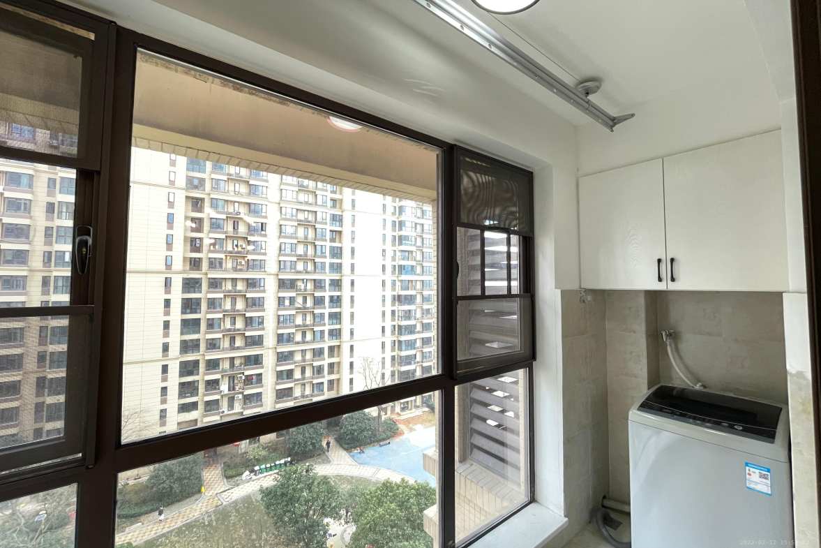 保利西海岸B区 2室1厅1卫 3600.0元/月 保利西海岸B区 2室1厅1卫 3600.0元/月室内图