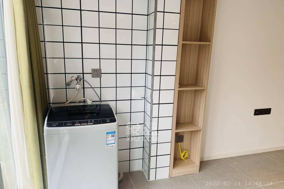 裕天国际商汇中心  2室1厅1卫    2600.0元/月 裕天国际商汇中心  2室1厅1卫    2600.0元/月室内图