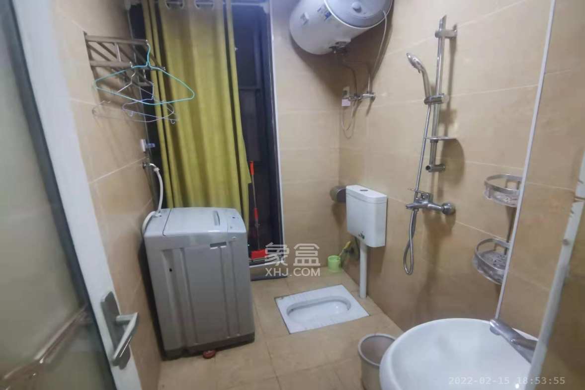 新世界广场  1室1厅1卫    1550.0元/月室内图