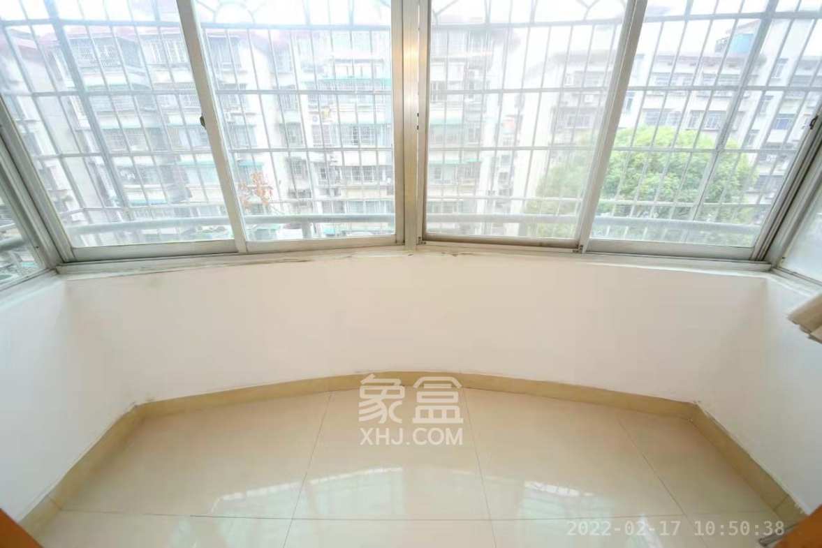 绕城家园  3室2厅1卫    2000.0元/月室内图