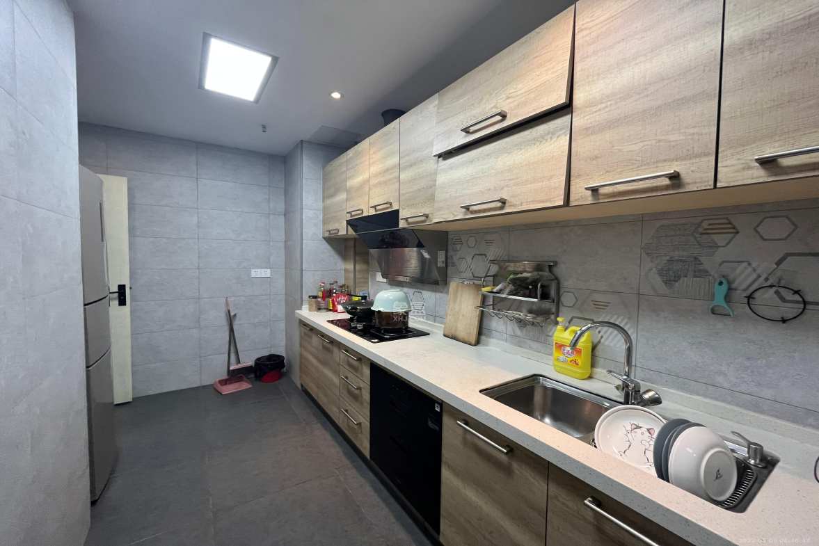 北辰三角洲E4区  3室2厅1卫    4000.0元/月室内图