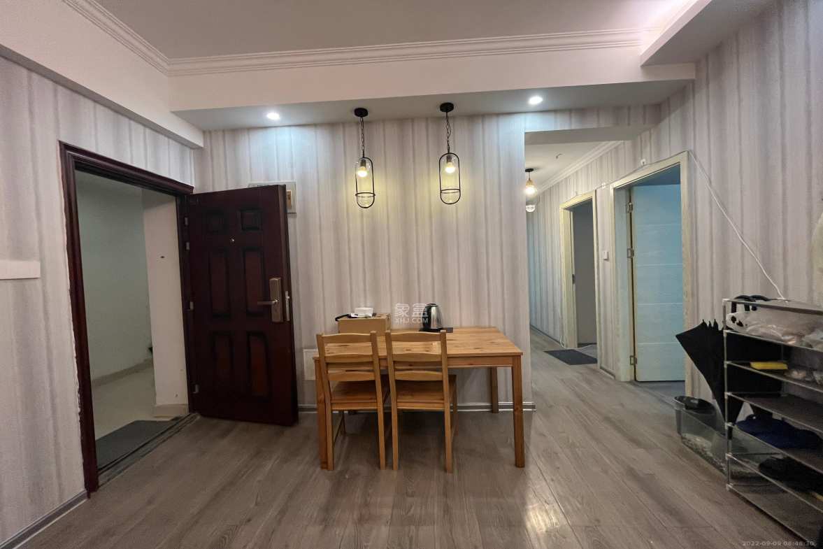 北辰三角洲E4区  3室2厅1卫    4000.0元/月室内图