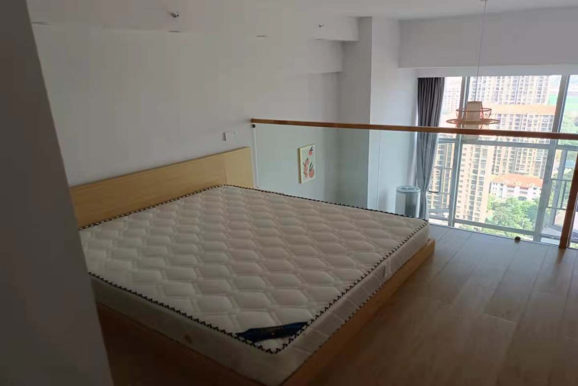 中交广场公寓 1室1厅1卫 2500.0元/月 中交广场公寓 1室1厅1卫 2500.0元/月室内图