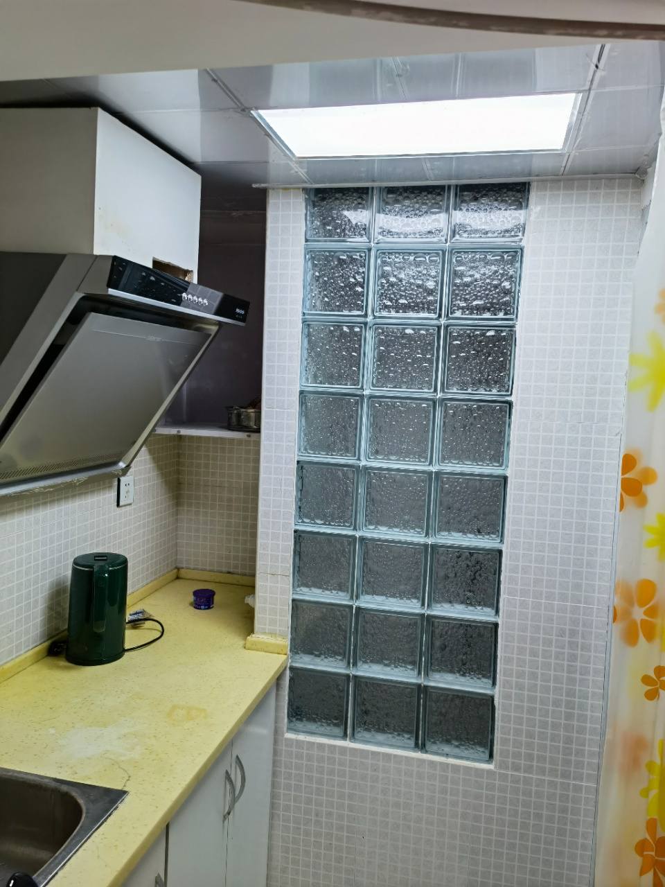 融橙上品  1室1厅1卫    1300.0元/月室内图1