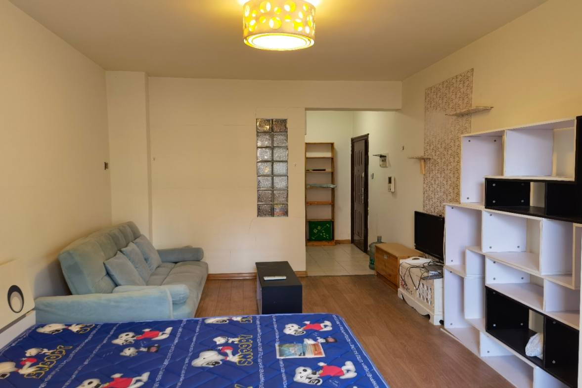 融橙上品  1室1厅1卫    1300.0元/月户型图