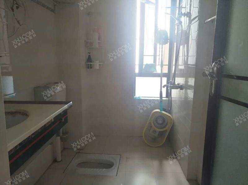 保利麓谷林语E区  3室2厅1卫   2500.00元/月户型图