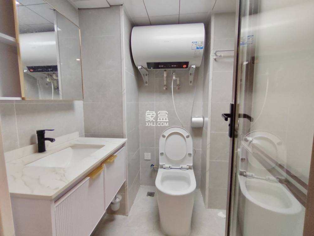 龙湖新壹城  2室1厅1卫    2300.0元/月户型图