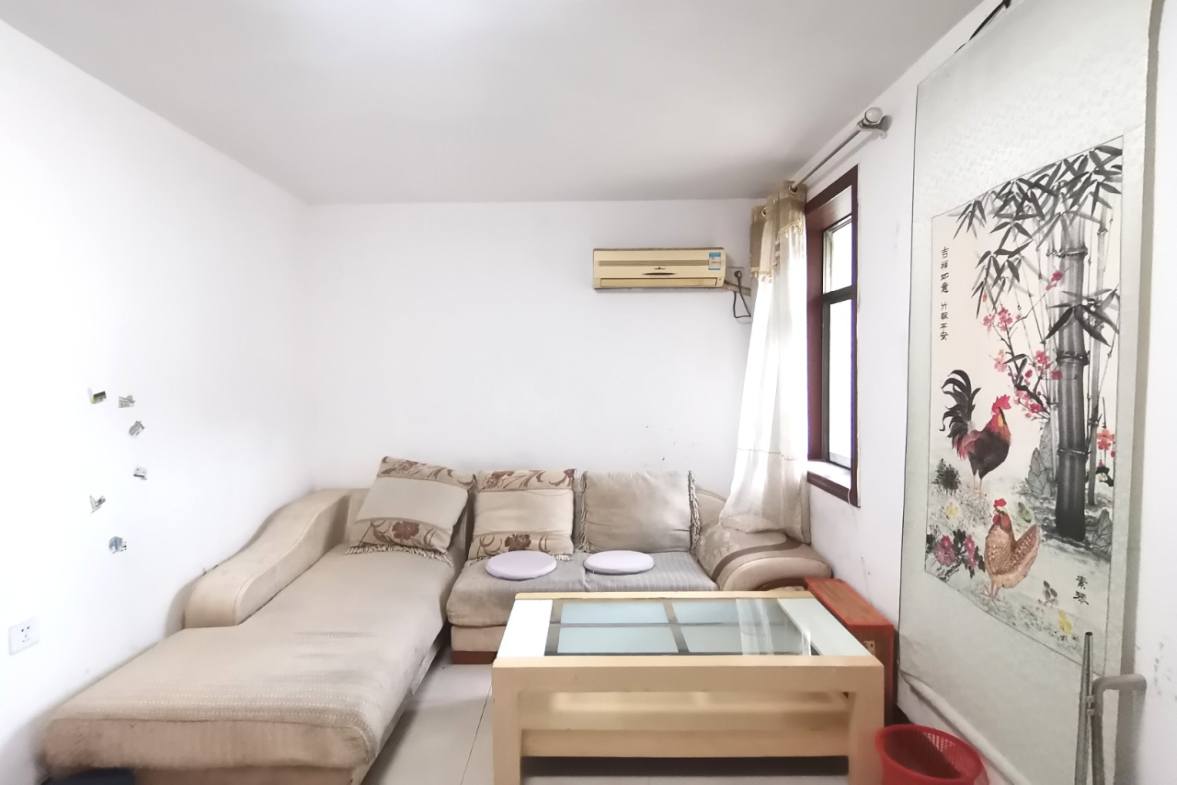 蒋家垅社区  2室1厅1卫    1500.0元/月室内图1