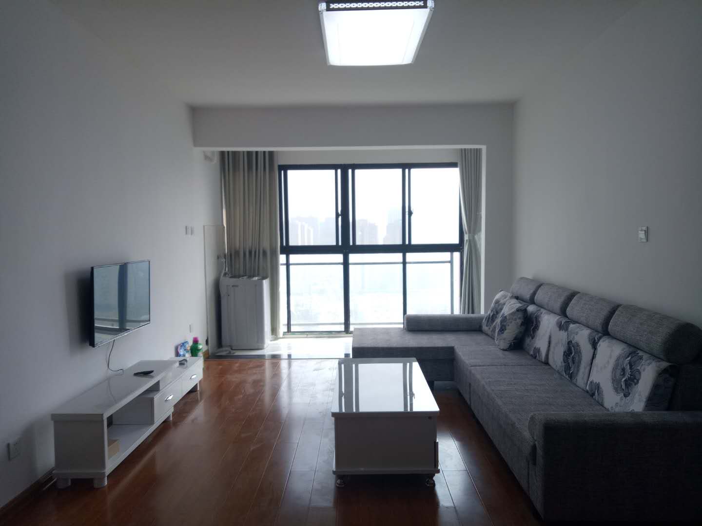 高盛华成  3室2厅1卫    2500.0元/月