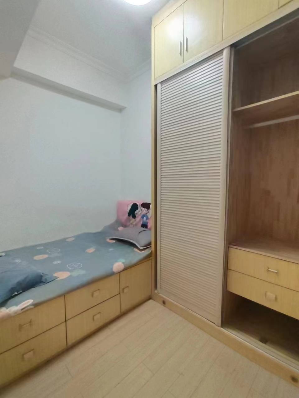 昊天大厦  2室1厅1卫    2000.0元/月户型图