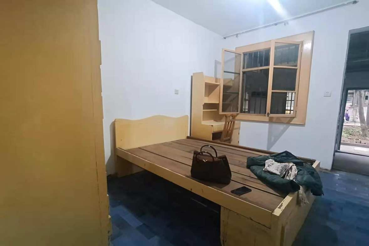 建宁新村  2室1厅1卫   1000.00元/月室内图