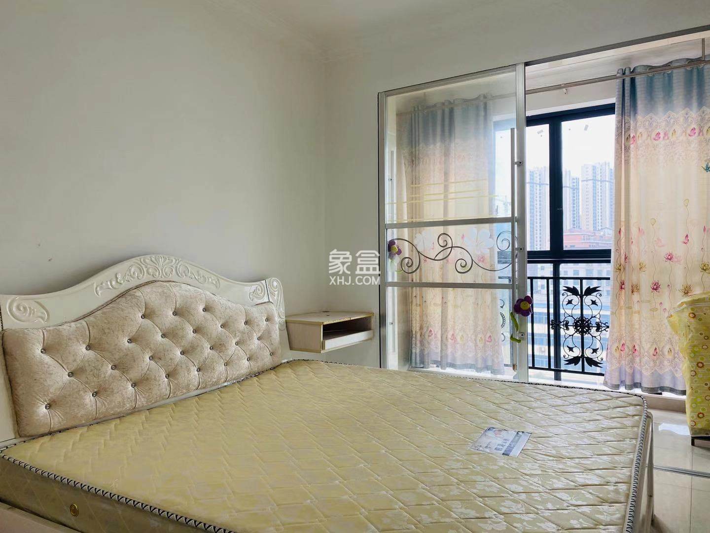 东方新城  1室1厅1卫    31.8万