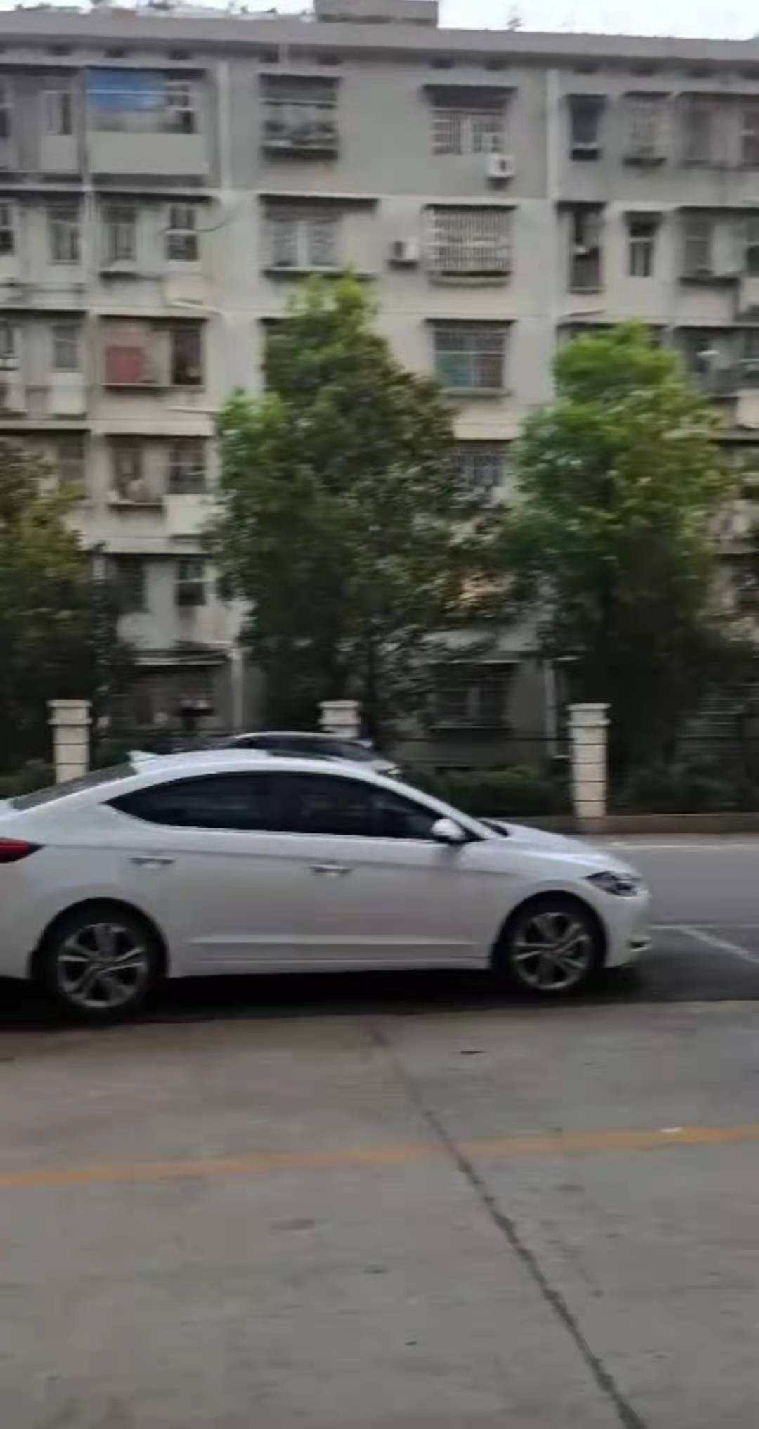 (长铁)秀石家园  3室1厅1卫    1600.0元/月室内图1