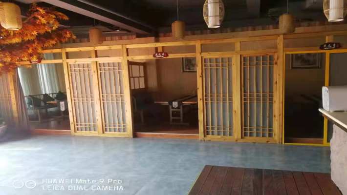 青山花卉市场室内图2