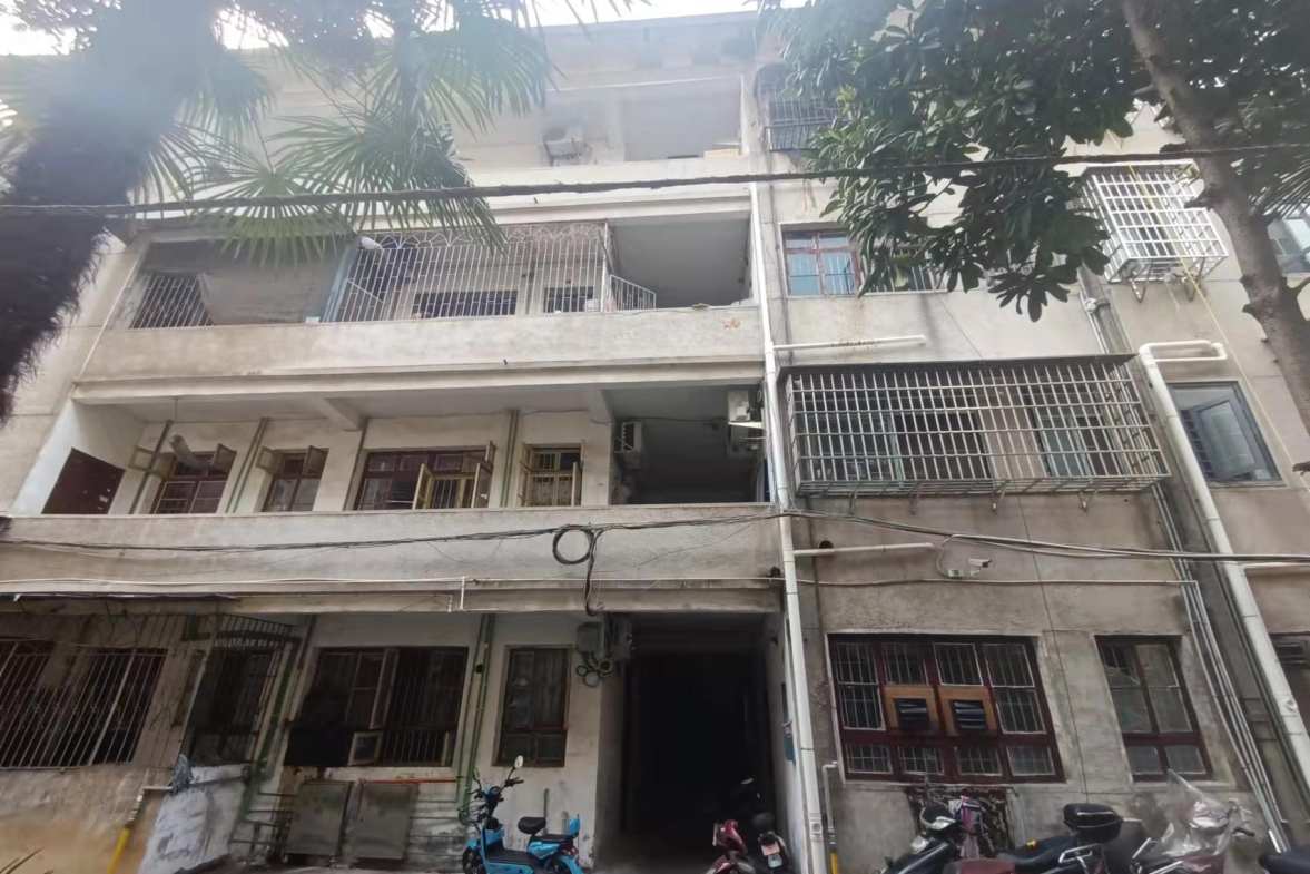 一中附小校内单位房  0室0厅0卫    1200.0元/月小区图