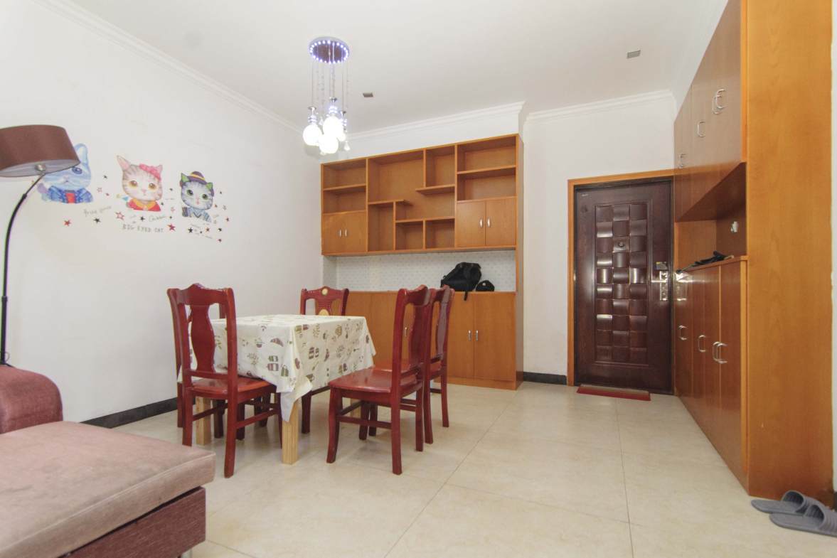 剑桥名门  2室2厅1卫    95.0万客厅