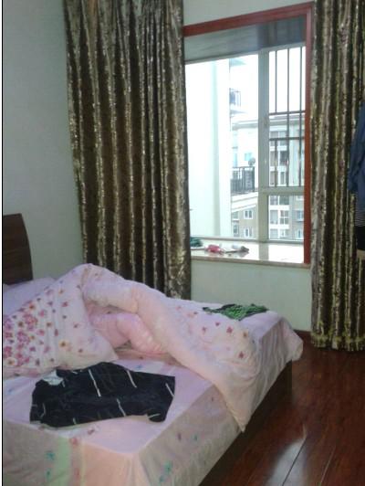 武海.中华锦绣  3室1厅2卫   120.00万