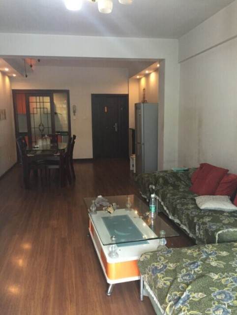 蓝光.诺丁山  3室2厅2卫    2500.0元/月室内图