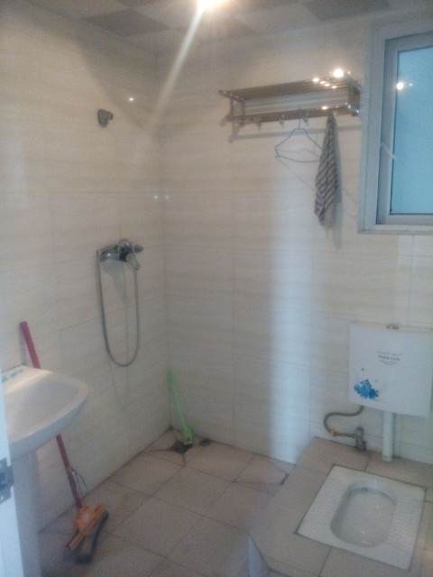 清水路苑  2室1厅1卫   1400.00元/月室内图