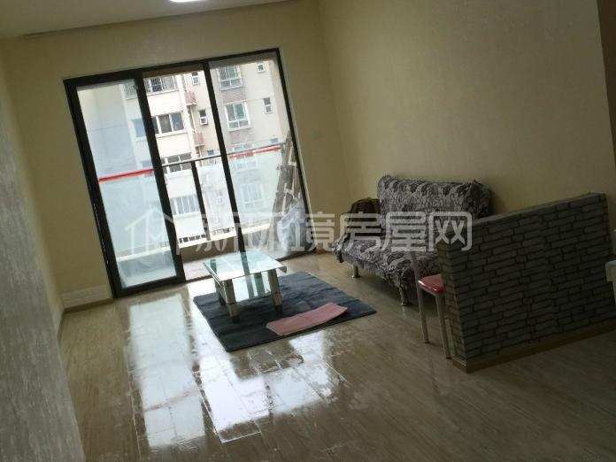 南湖世纪  3室2厅1卫    1700.0元/月室内图