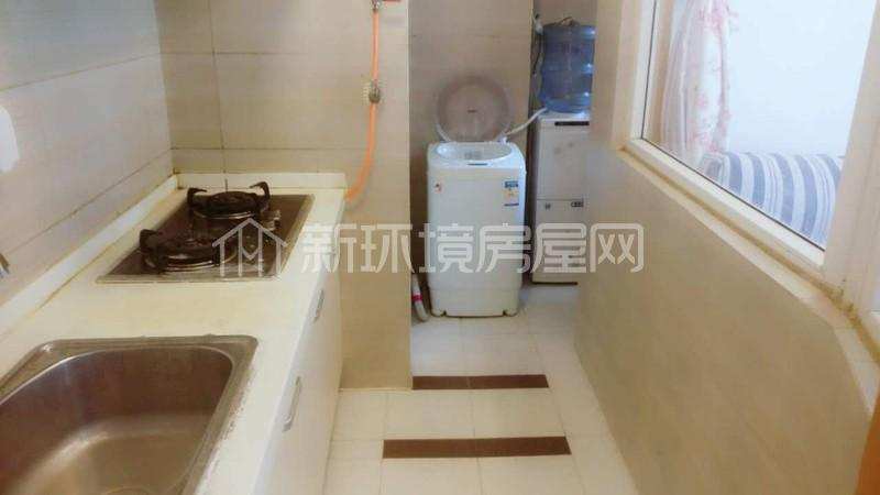 天鹅湖花园  1室1厅1卫   2200.00元/月室内图