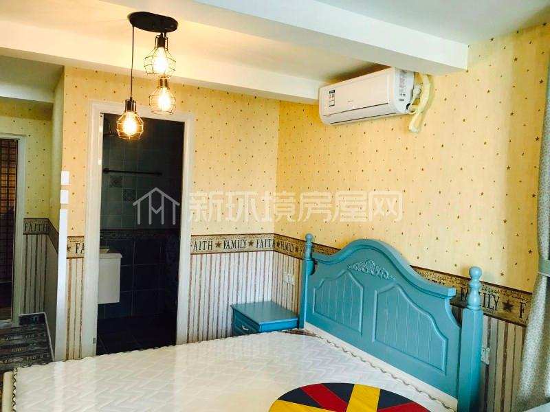 智地哥谭LOFT公寓  1室2厅1卫    2100.0元/月室内图1