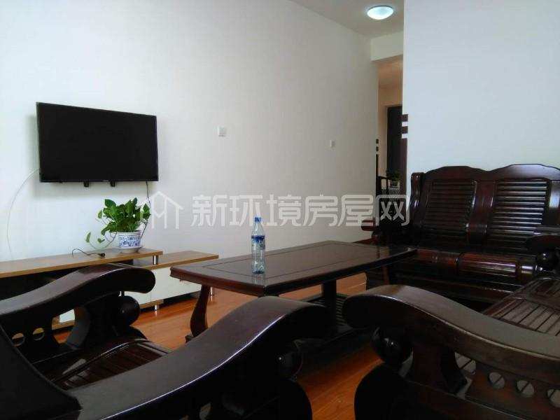 蜀都中心一期  2室2厅1卫    2600.0元/月室内图1