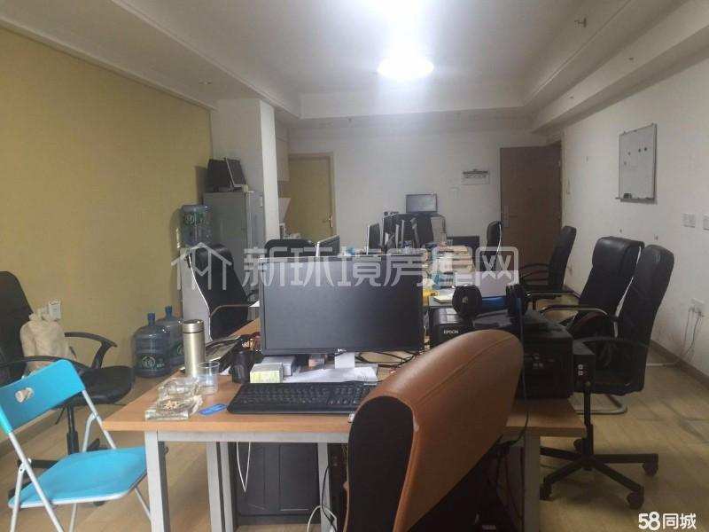 保利星座 1室0厅1卫 1500.0元/月 保利星座 1室0厅1卫 1500.0元/月室内图