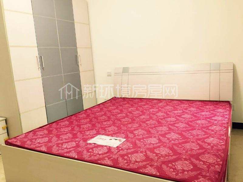 清凤时代城  3室1厅2卫    3900.0元/月室内图1