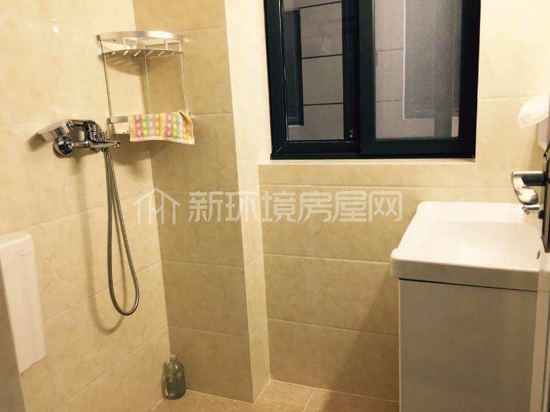 清凤时代城  3室1厅2卫    3900.0元/月室内图