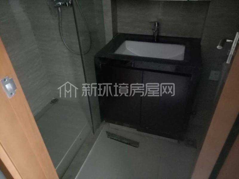 誉峰M4  1室1厅1卫    2500.0元/月室内图1