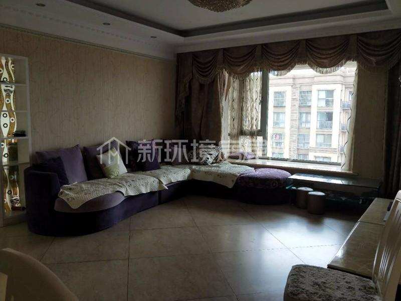 橙花风景  3室1厅2卫    3200.0元/月室内图