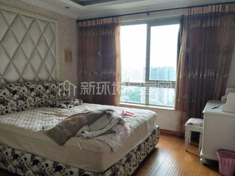 橙花风景  3室1厅2卫    3200.0元/月室内图