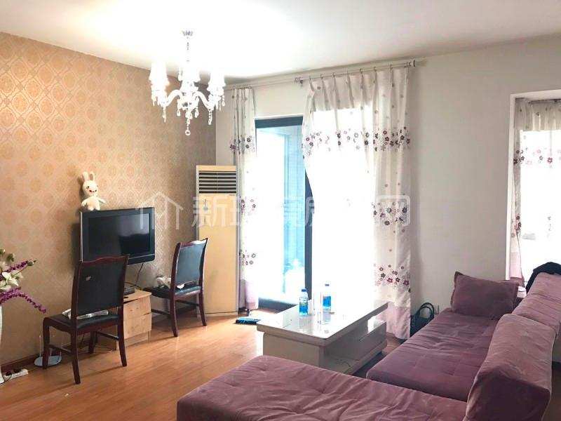 中大君悦金沙五期  3室1厅1卫    3500.0元/月室内图