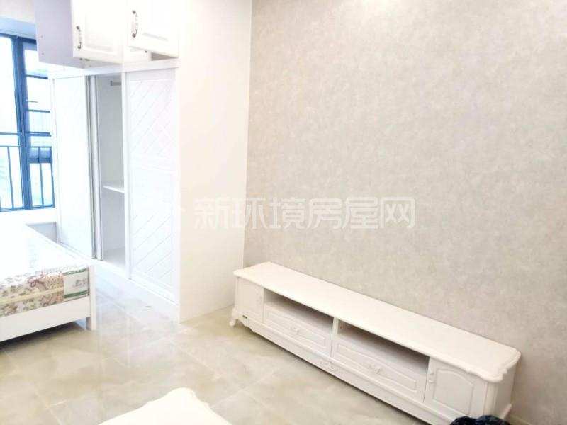 誉峰遇见  1室1厅1卫    3000.0元/月室内图