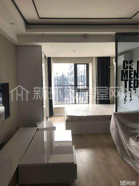 誉峰遇见  1室1厅1卫    2900.0元/月室内图