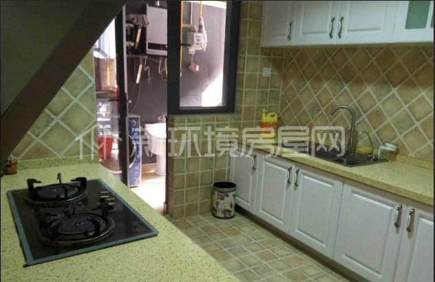 龙湖世纪峰景 3室2厅2卫 5600.0元/月 龙湖世纪峰景 3室2厅2卫 5600.0元/月户型图