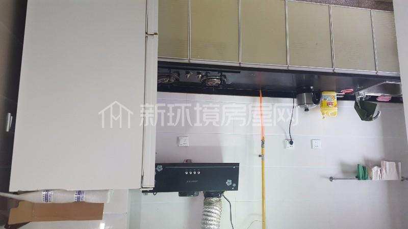 汇锦城A区  3室1厅1卫    3600.0元/月室内图