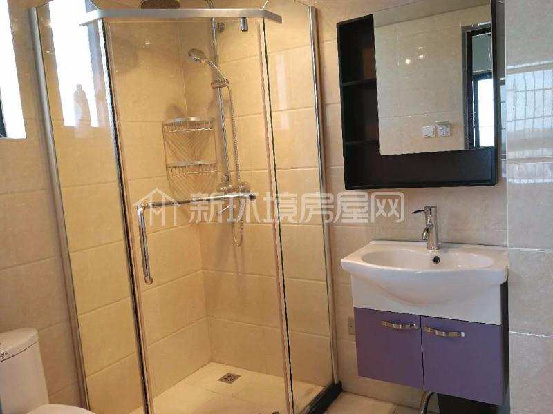 上城成都花园  3室2厅1卫    3700.0元/月室内图