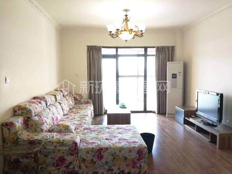 上城成都花园  3室2厅1卫    3700.0元/月室内图