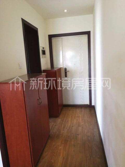 上城成都花园  3室2厅1卫    3700.0元/月室内图