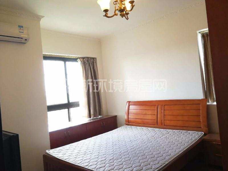 上城成都花园  3室2厅1卫    3700.0元/月室内图