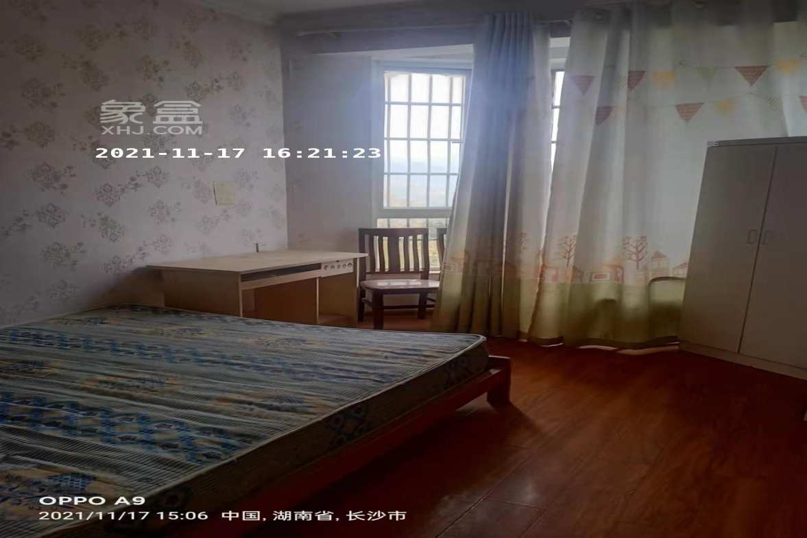 山水人家三期  4室2厅1卫    2000.0元/月室内图