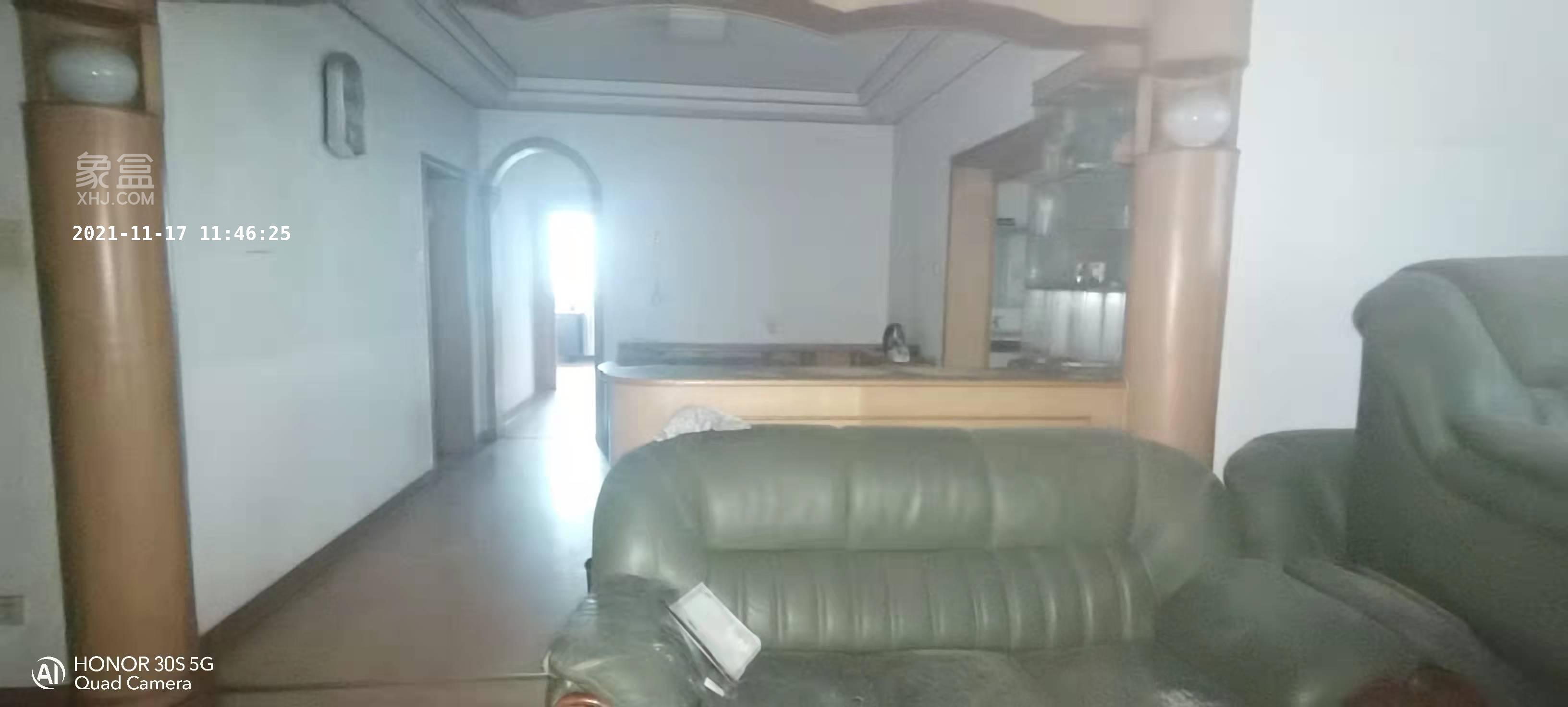 凤凰大厦 4室2厅1卫 4000.0元/月