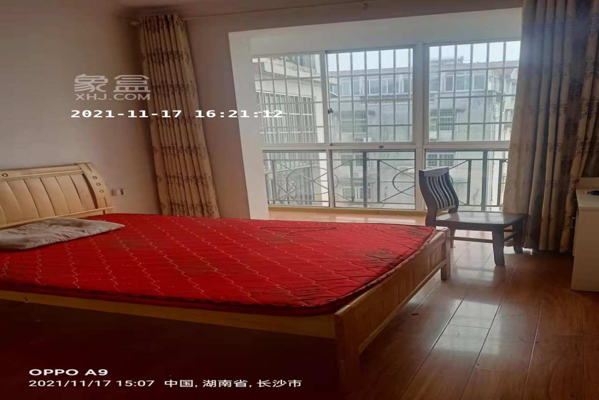 山水人家三期  4室2厅1卫    2000.0元/月室内图