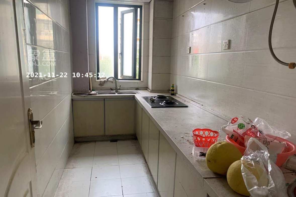 东岸锦城(东方人家)  3室2厅2卫   1500.00元/月室内图
